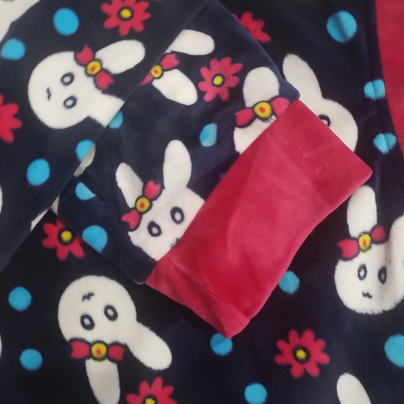 Cozy and warm pajama with boots - Picture 3 of 9